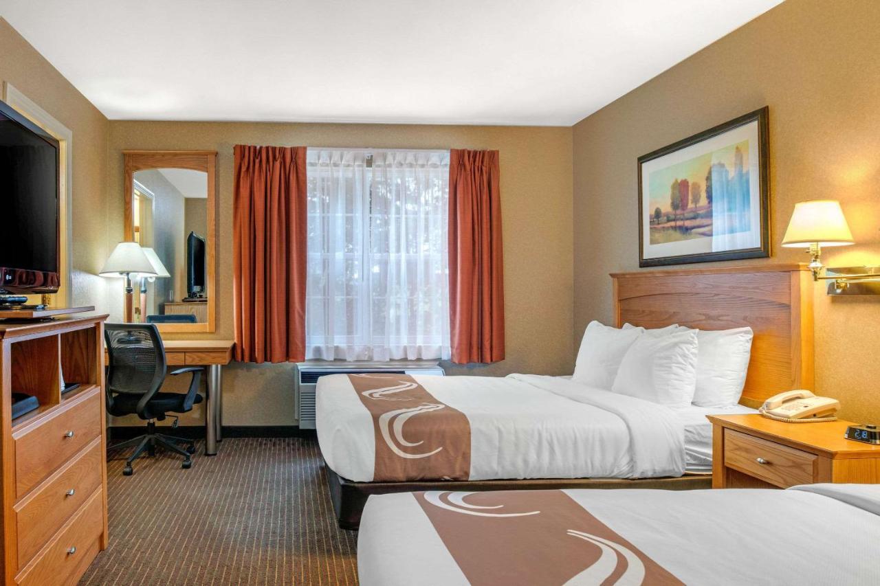 Quality Inn & Suites Cornwall Eksteriør billede