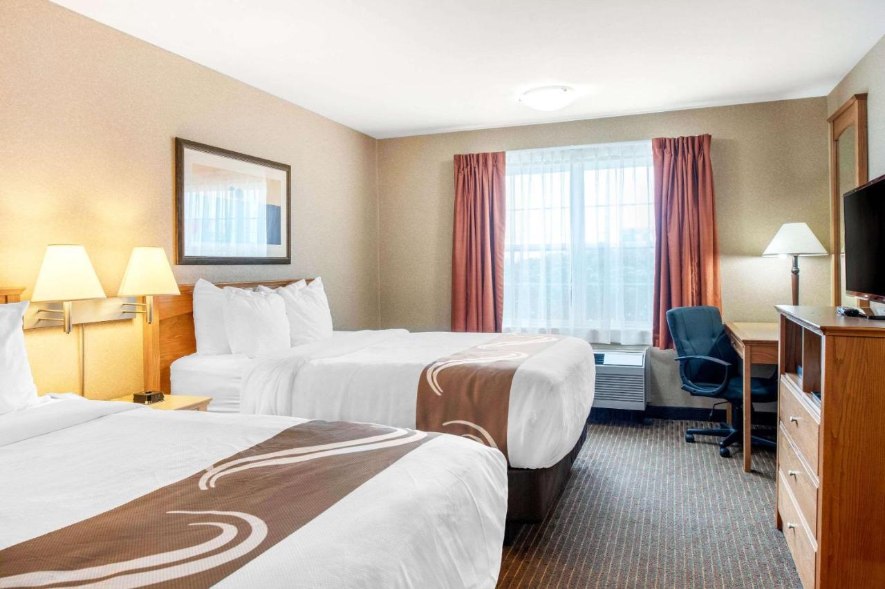 Quality Inn & Suites Cornwall Eksteriør billede
